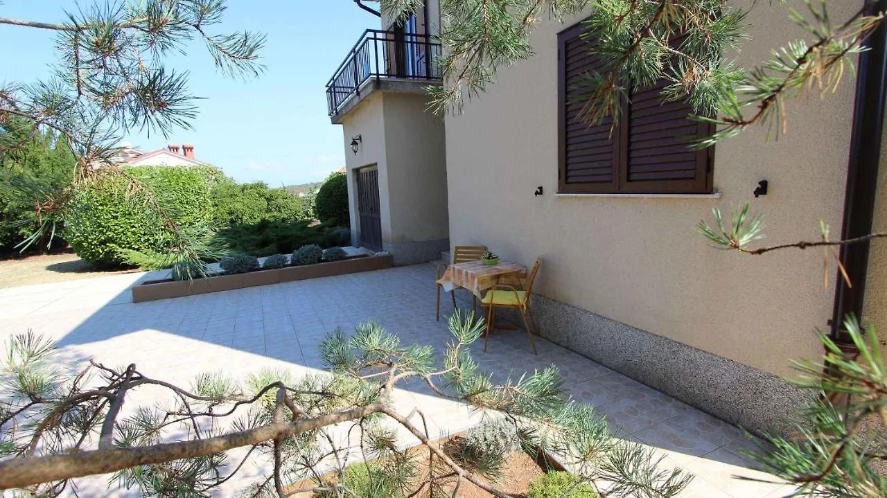 Apartment Studio In Malinska/Insel Krk 12839