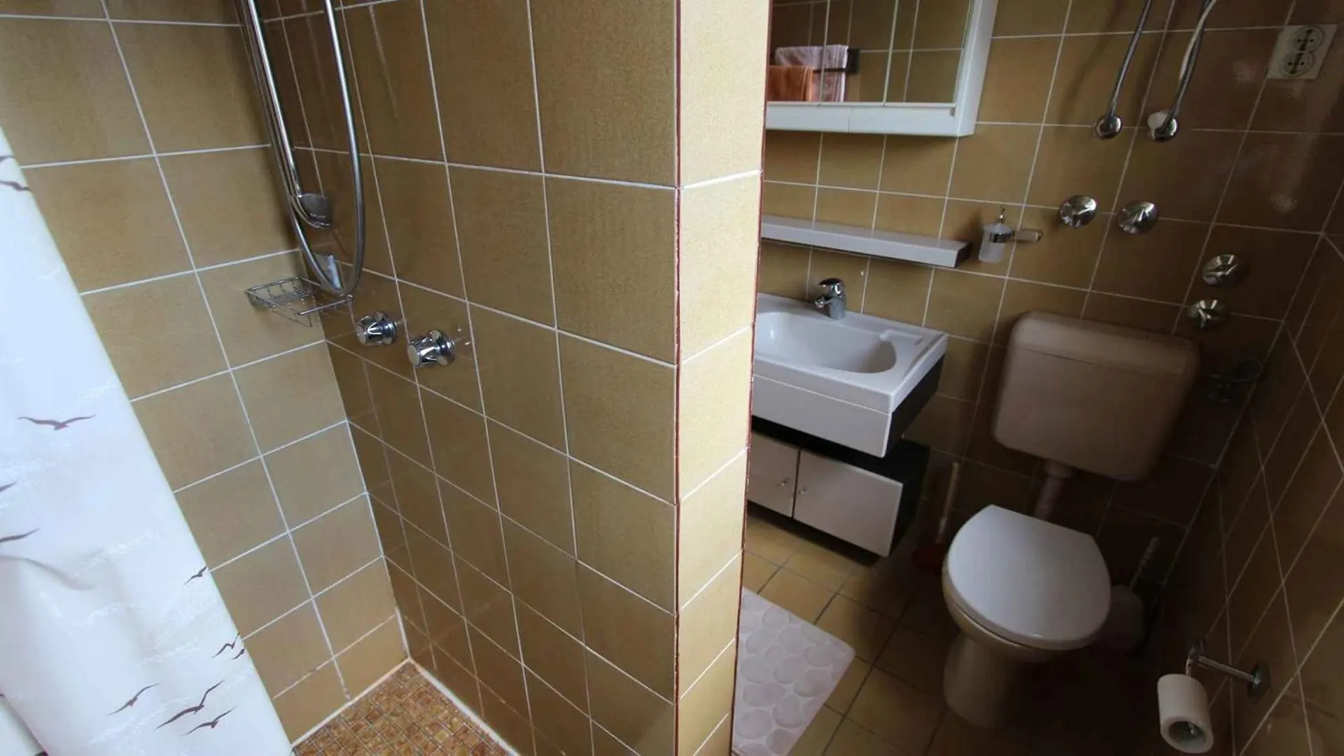 Apartment Studio In Malinska/Insel Krk 12839 Croatia